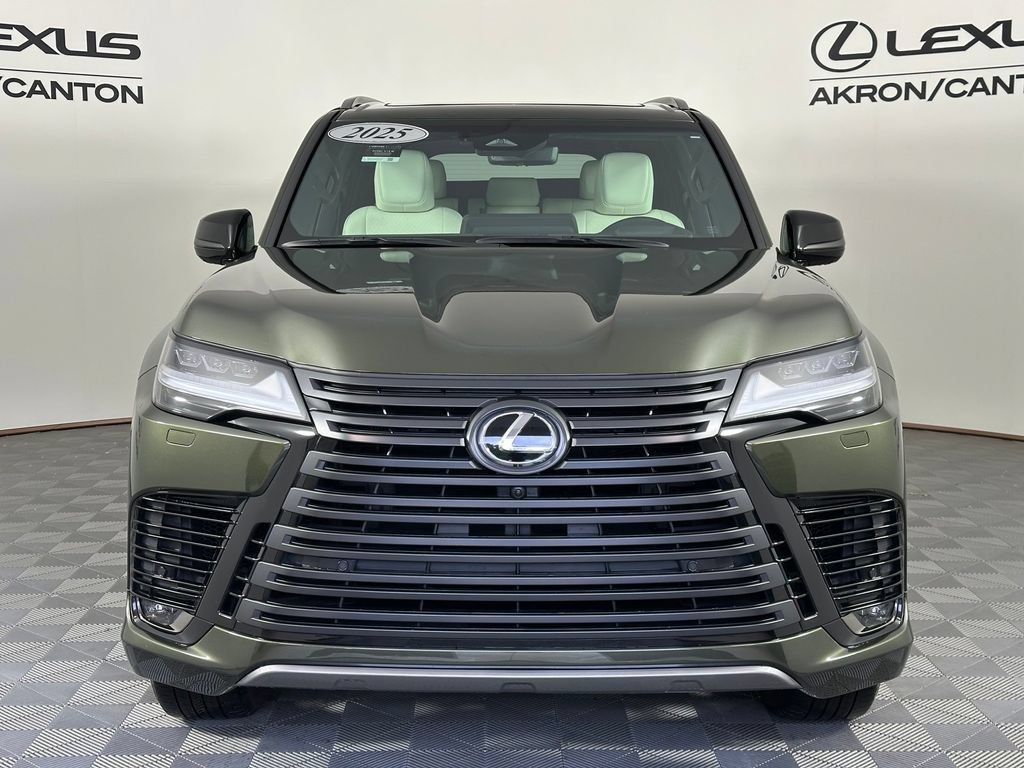 Used 2025 Lexus LX 600 4WD w/ Appearance Package image 13