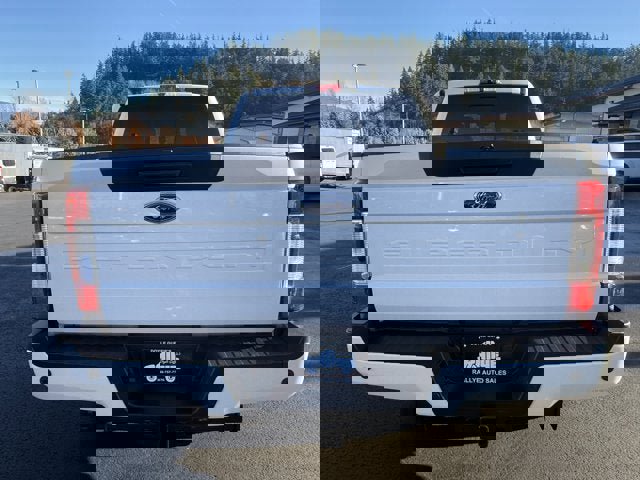 Used 2019 Ford F250 Lariat w/ Lariat Ultimate Package image 4