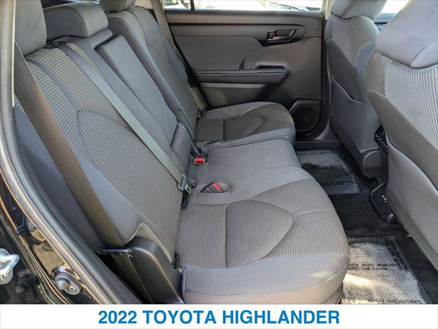 Used 2022 Toyota Highlander LE image 24