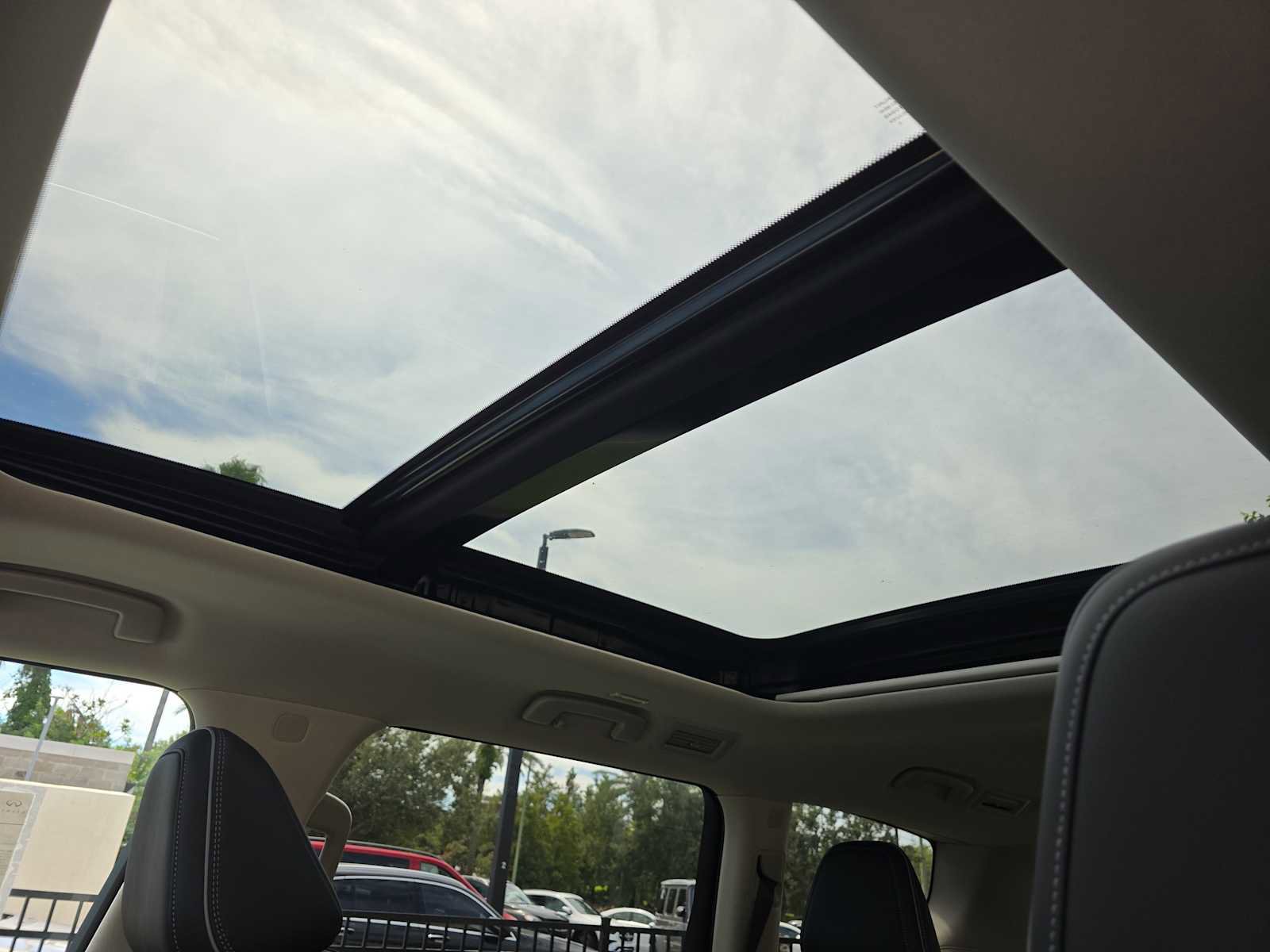 New 2026 INFINITI QX80 Luxe w/ Cargo Package image 24
