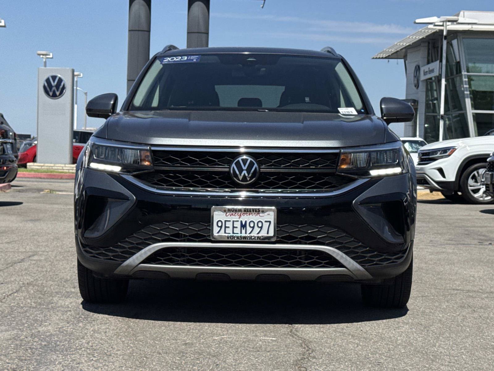 Certified 2023 Volkswagen Taos SE w/ Panoramic Sunroof Package FWD image 8