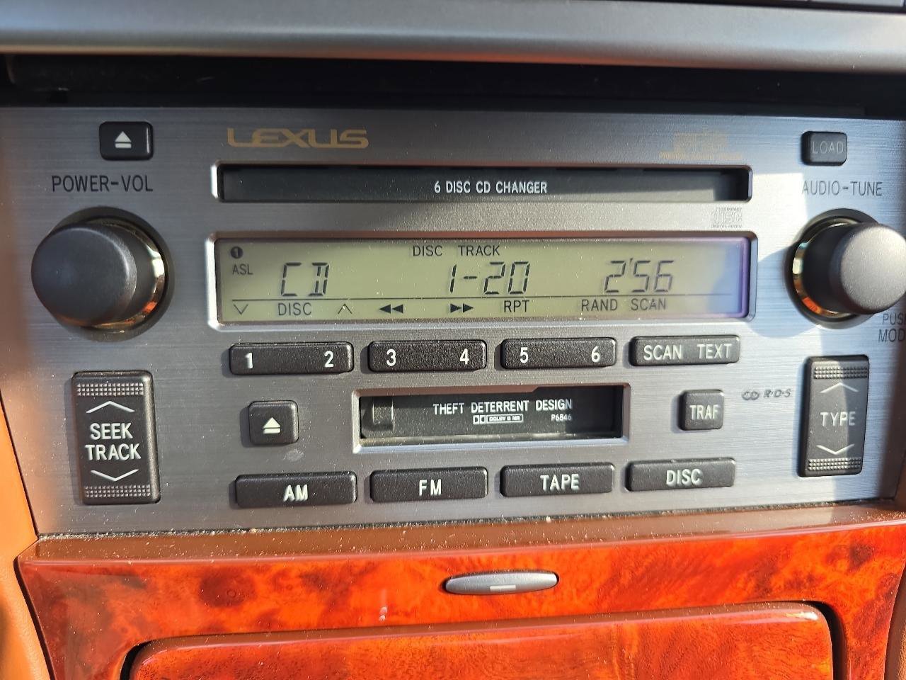 Used 2005 Lexus SC 430 Convertible image 22