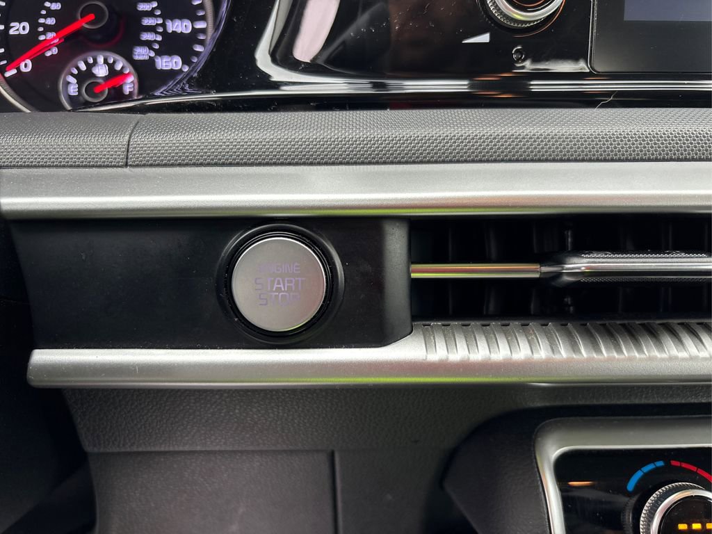 Used 2022 Kia K5 LXS image 28
