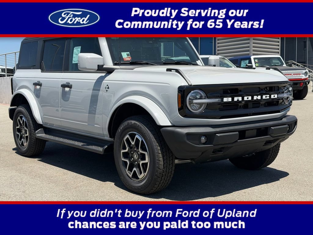 New 2026 Ford Bronco Outer Banks AWD/4WD image 1