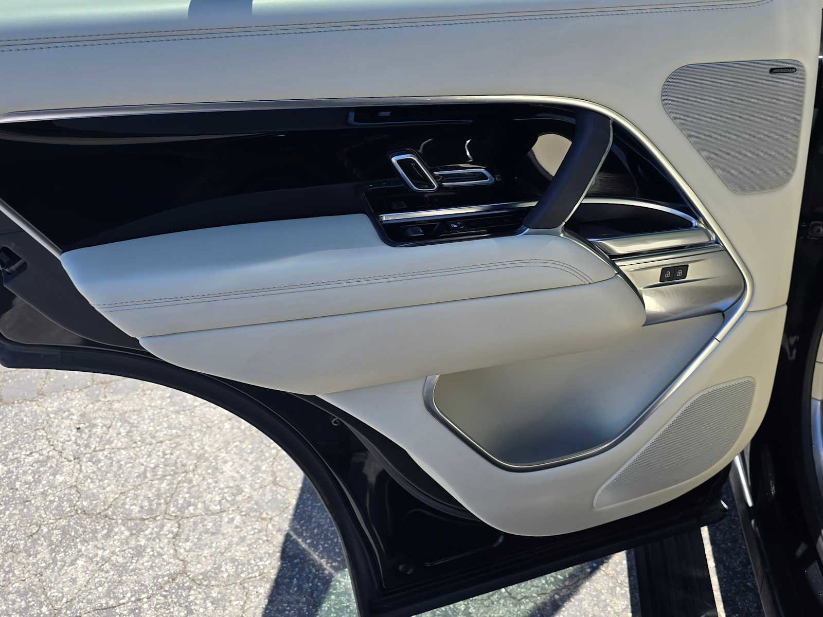 Used 2023 Land Rover Range Rover SE image 19