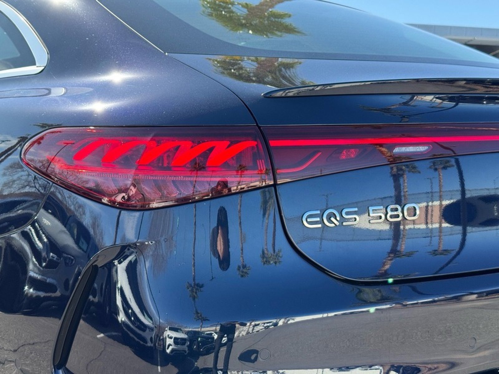 Certified 2023 Mercedes-Benz EQS 580 4MATIC Sedan image 18