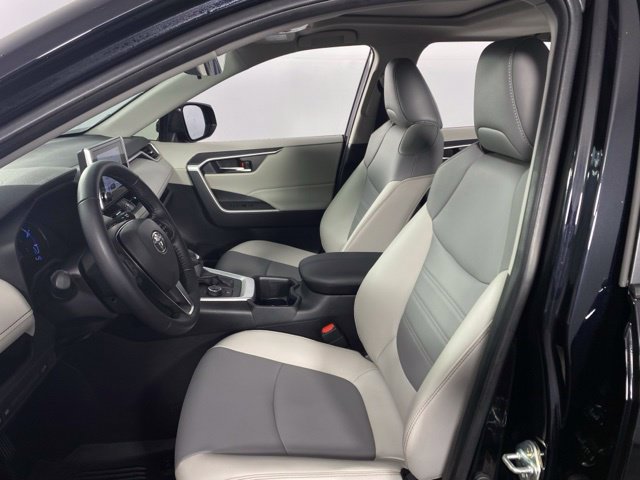 Used 2025 Toyota RAV4 XLE Premium AWD/4WD image 14