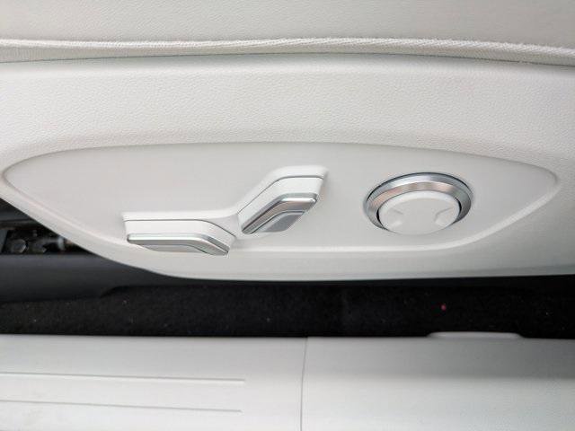 New 2026 Hyundai Ioniq 9 SEL image 17