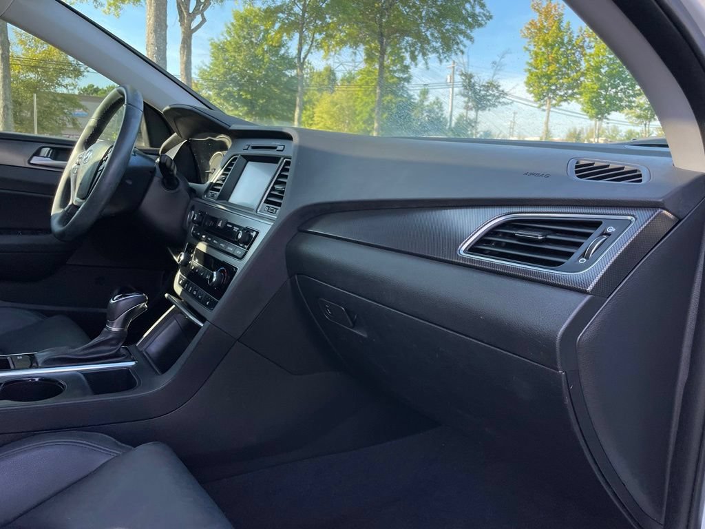 Used 2017 Hyundai Sonata Sport w/ Value Edition Package 02 FWD image 33