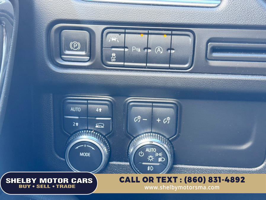 Used 2023 GMC Yukon SLT image 11