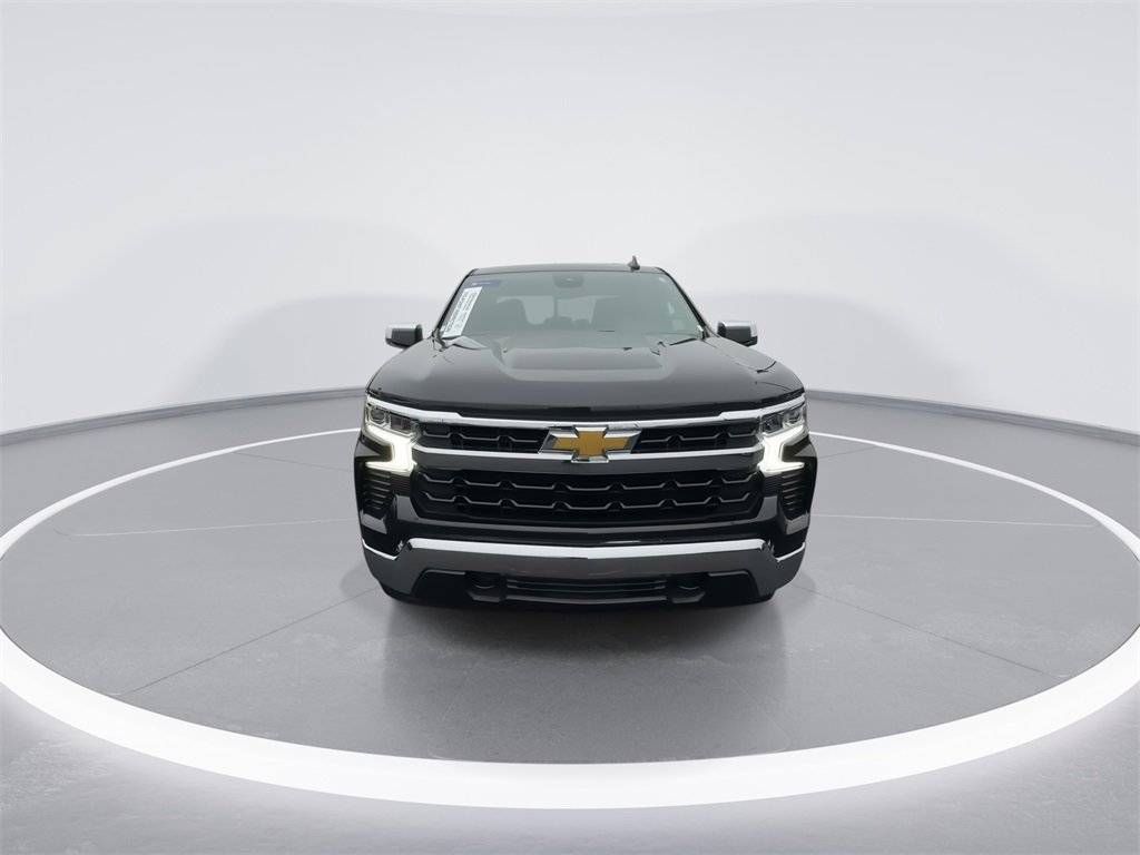 Used 2024 Chevrolet Silverado 1500 LT image 3