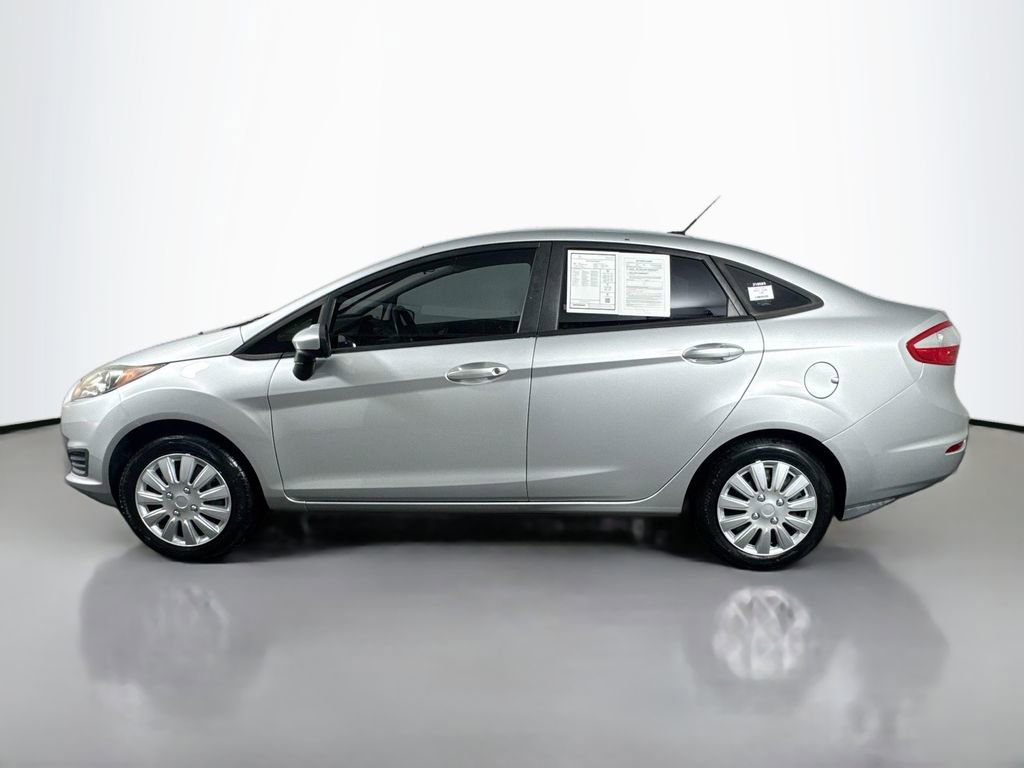 Used 2015 Ford Fiesta S image 8