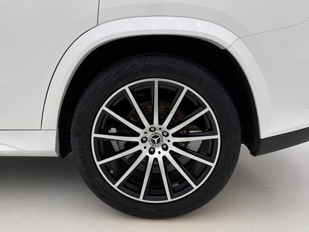 Used 2025 Mercedes-Benz GLS 450 4MATIC image 29