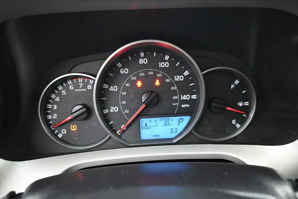 Used 2016 Toyota RAV4 LE AWD/4WD image 19