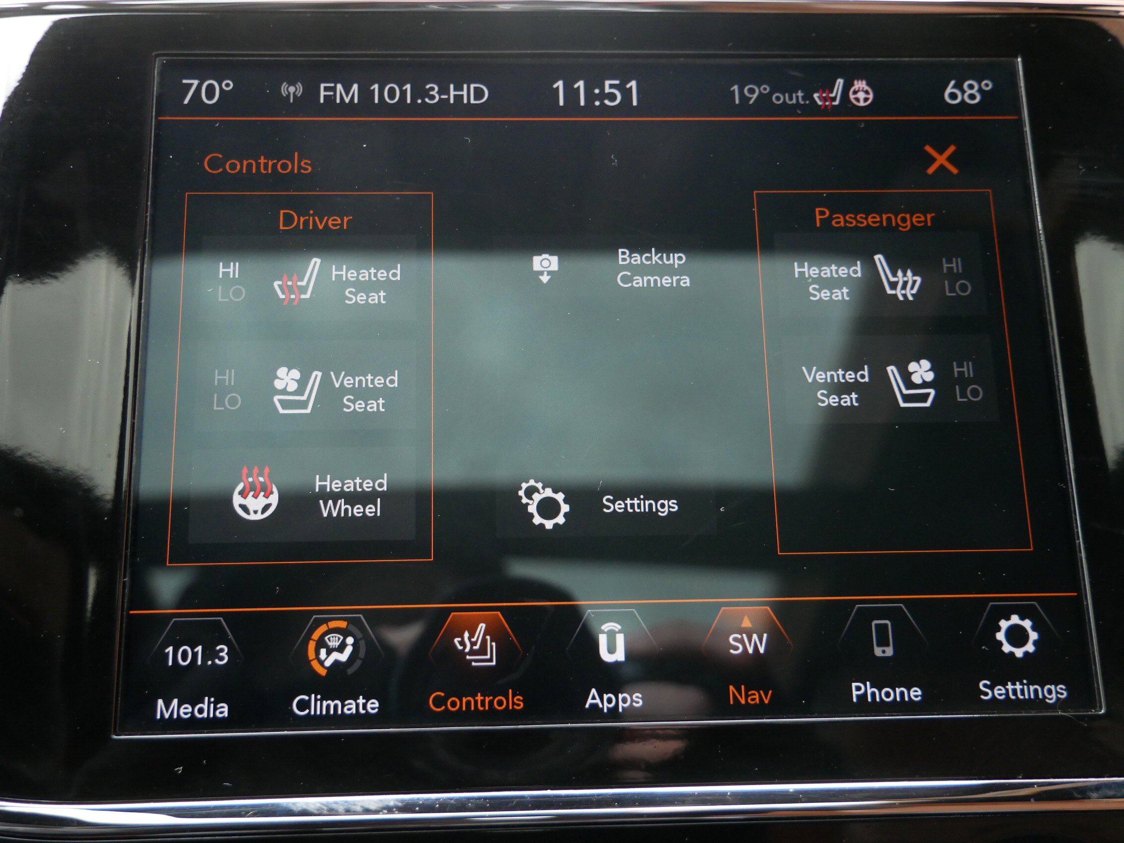 Used 2020 Jeep Grand Cherokee Overland image 20