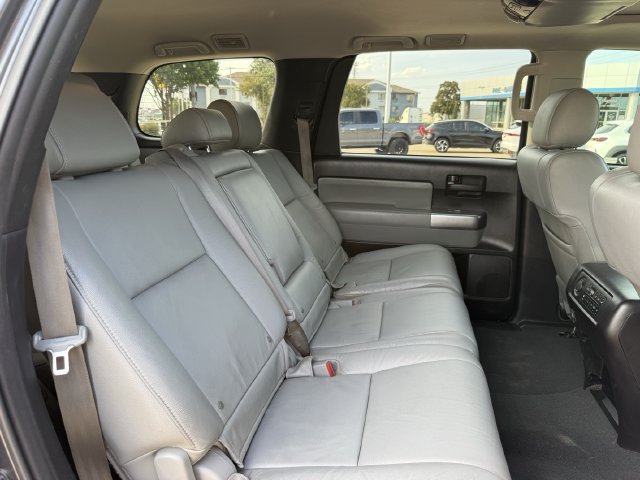 Used 2019 Toyota Sequoia SR5 w/ Premium Package RWD image 32