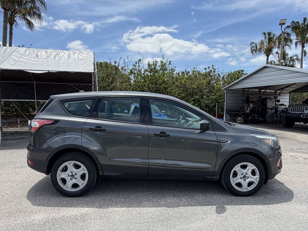 Used 2018 Ford Escape S FWD image 4