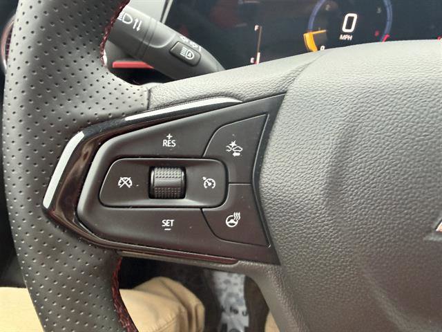 Used 2024 Chevrolet Trax RS FWD image 31