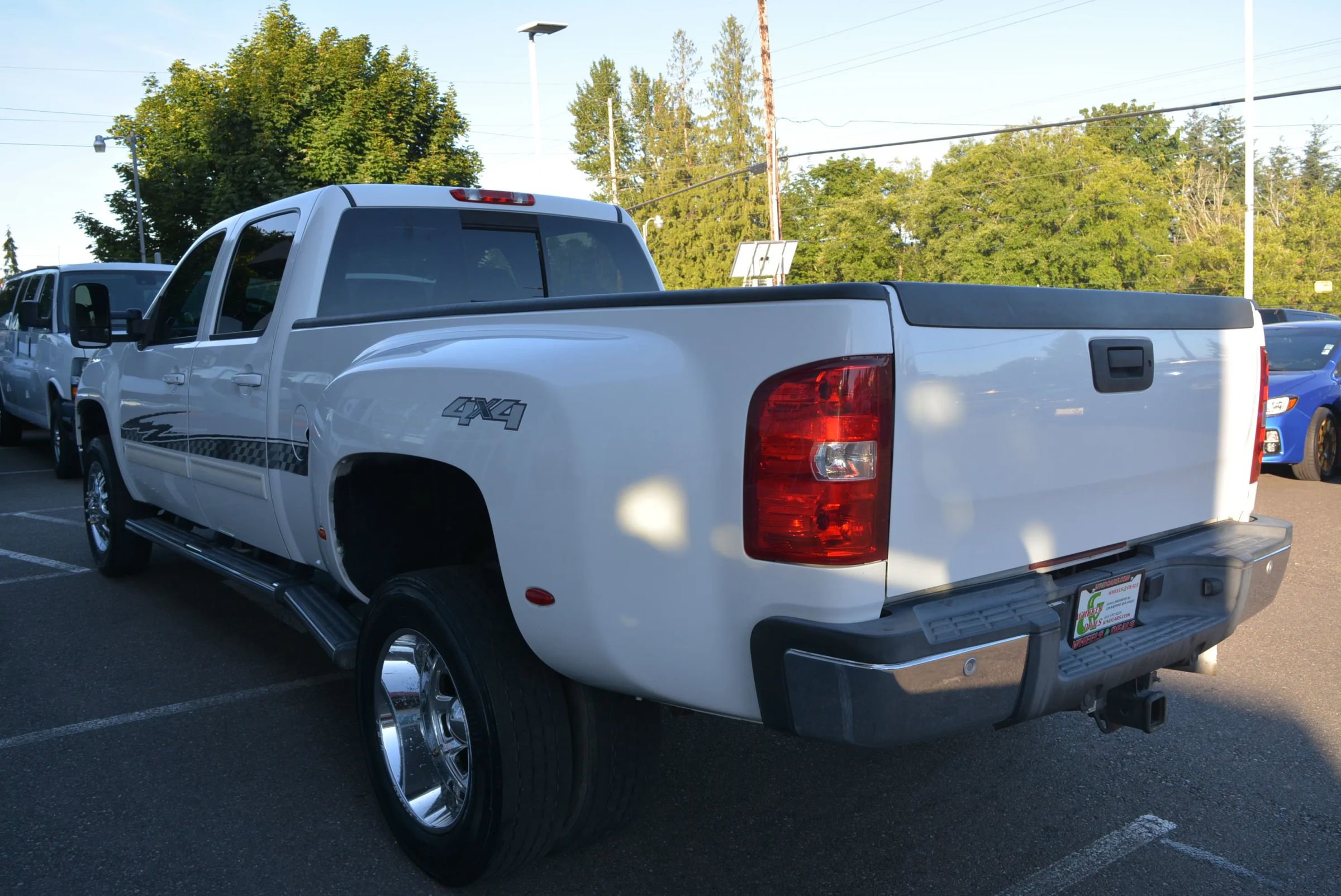Used 2008 GMC Sierra 3500 SLT image 5
