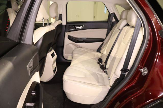 Used 2017 Ford Edge Titanium w/ Technology Package FWD image 27