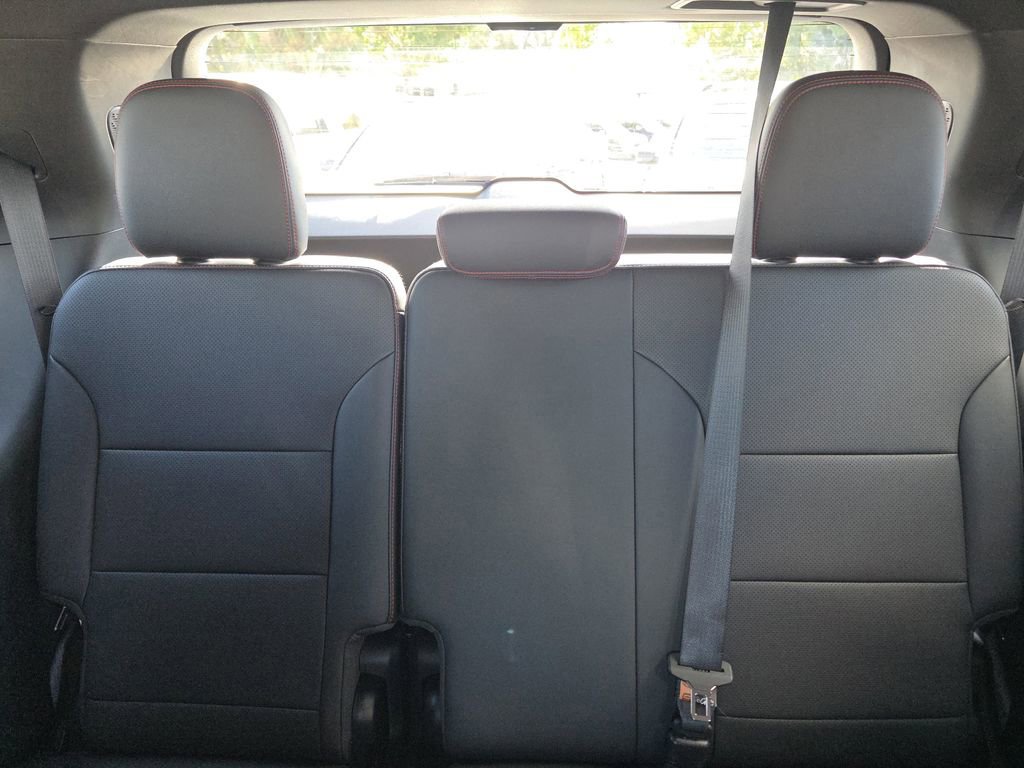 Certified 2024 Chevrolet Traverse Z71 w/ Enhanced Driving Package image 18