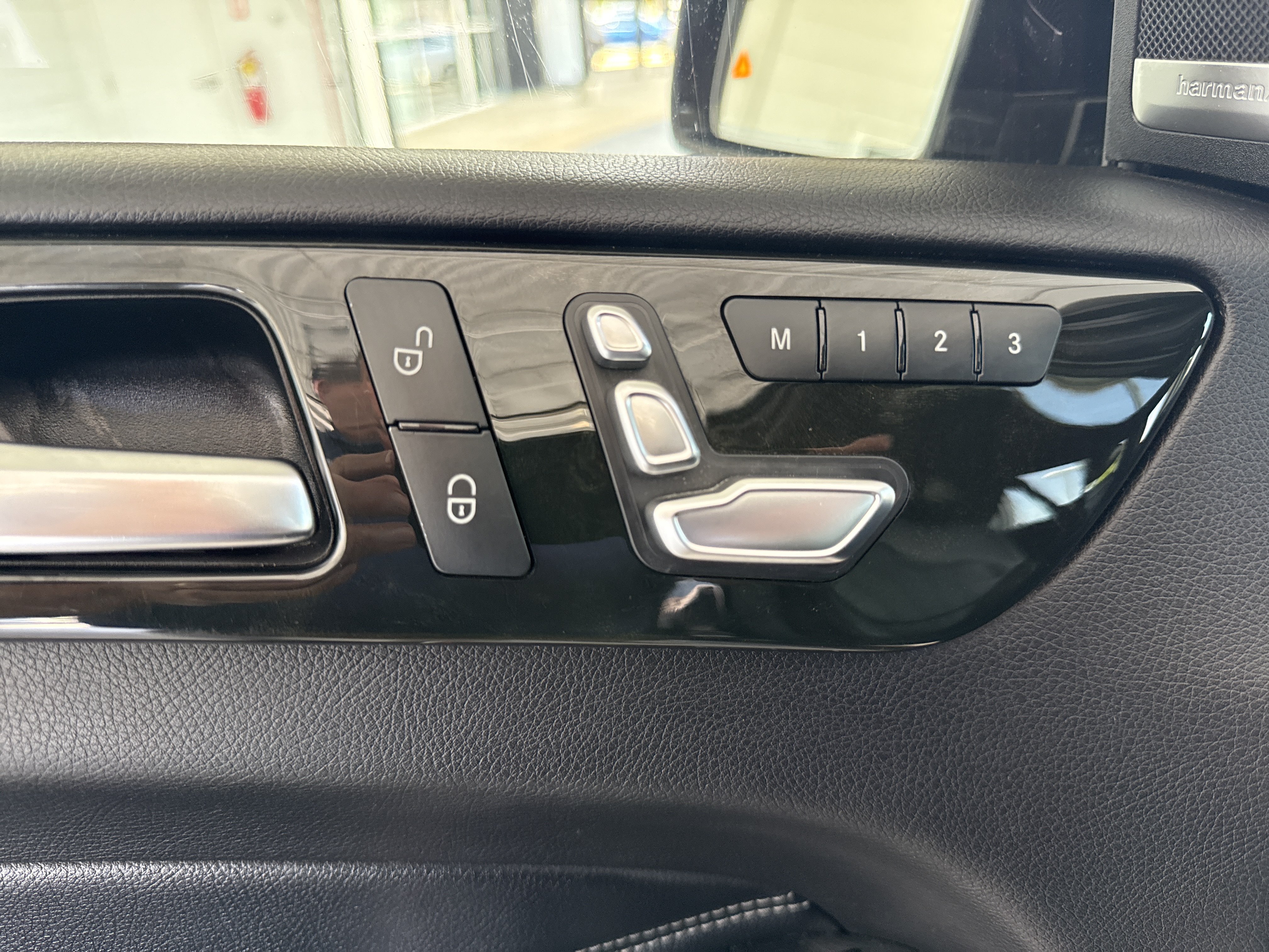 Used 2017 Mercedes-Benz GLE 350 image 17