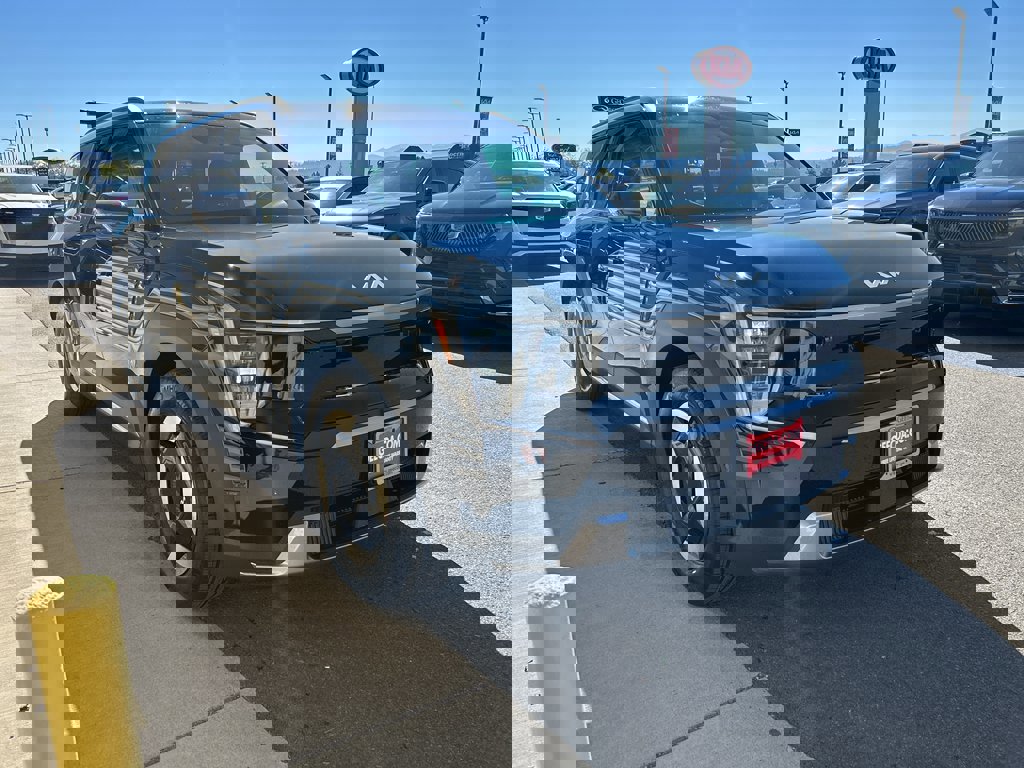 New 2026 Kia EV9 Wind image 5