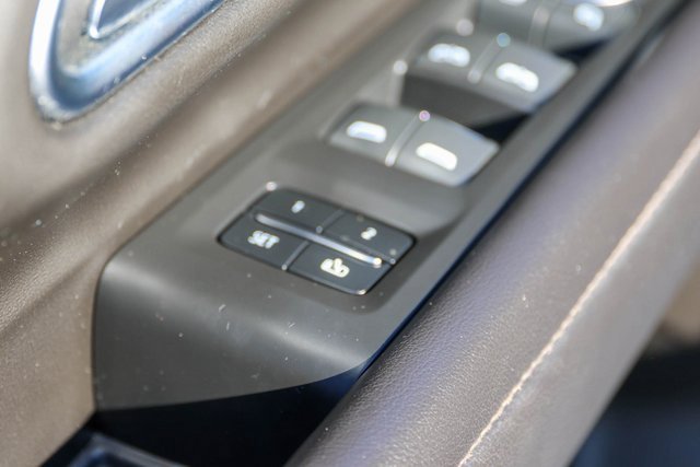 Used 2021 Chevrolet Suburban High Country image 13