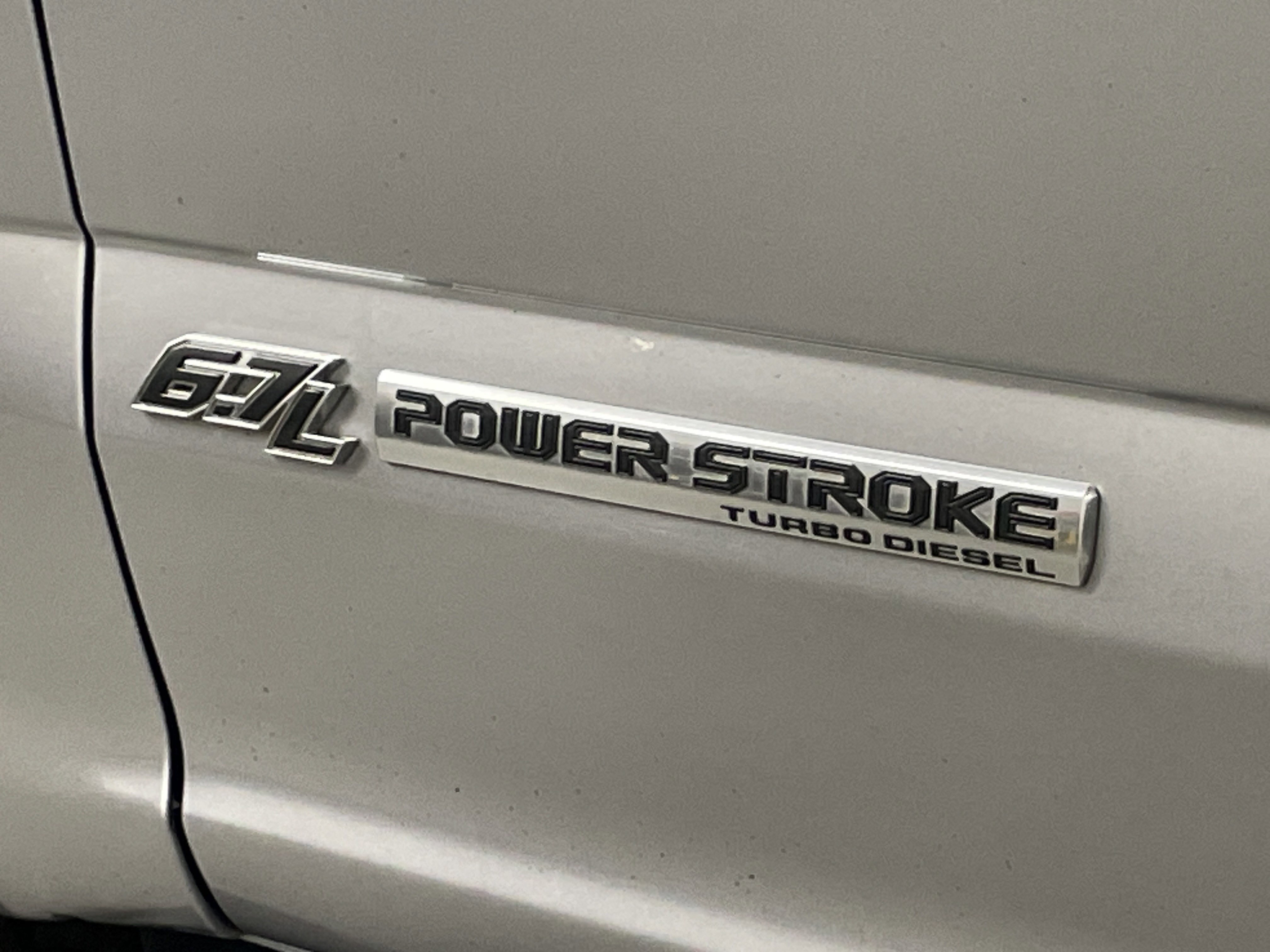 Used 2022 Ford F250 Limited w/ FX4 Off-Road Package image 29