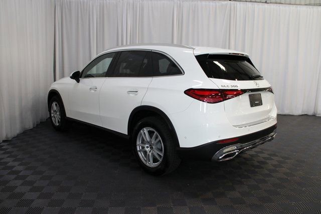 New 2026 Mercedes-Benz GLC 300 4MATIC image 4