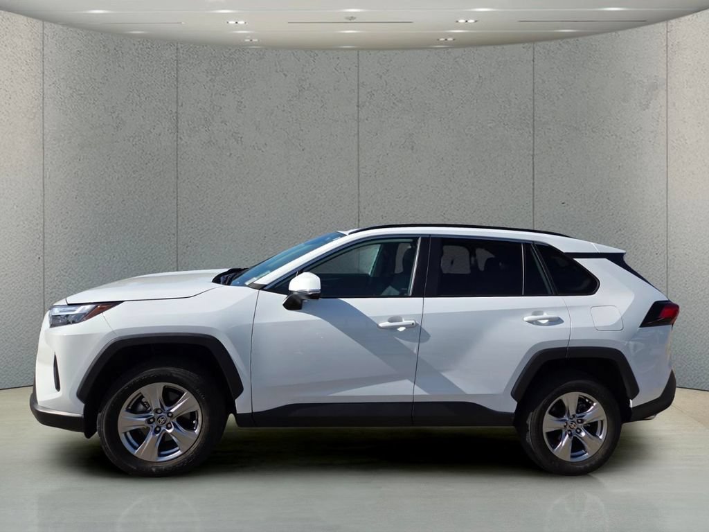 Used 2023 Toyota RAV4 XLE w/ Convenience Package FWD image 2