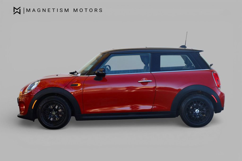 Used 2014 MINI Cooper 2-Door Hardtop image 2