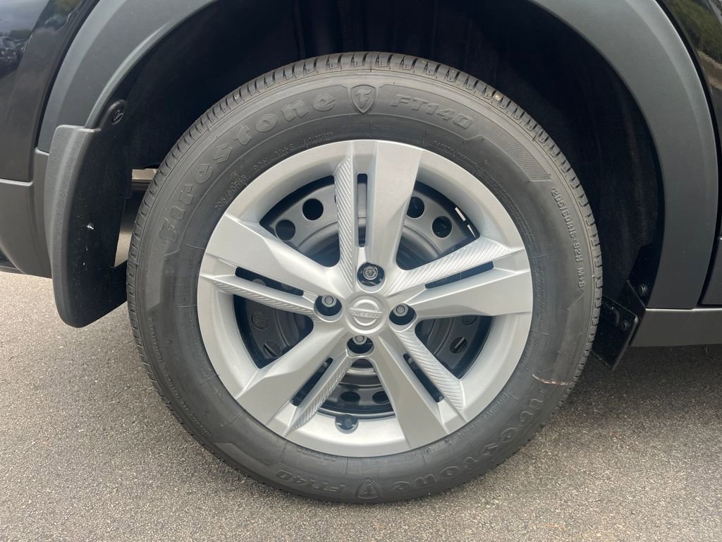 New 2025 Nissan Kicks Play S image 12