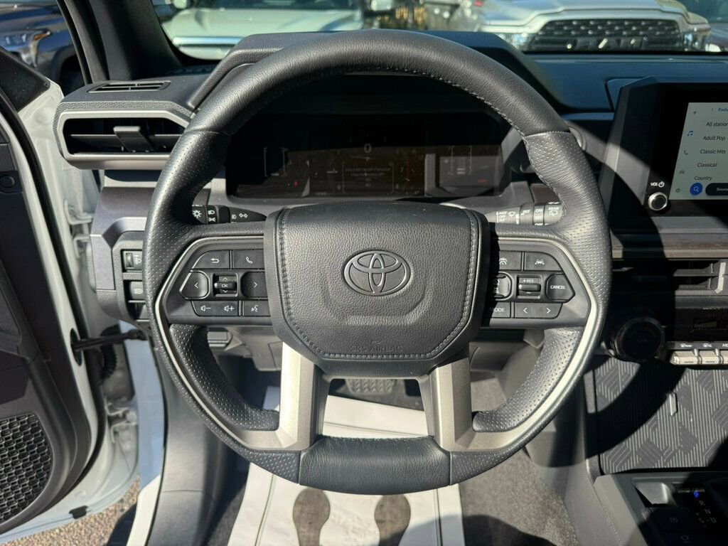Used 2025 Toyota 4Runner SR5 image 5