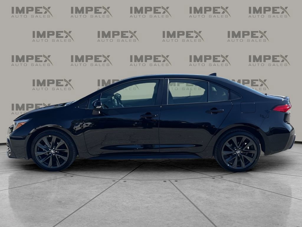 Used 2025 Toyota Corolla SE image 2