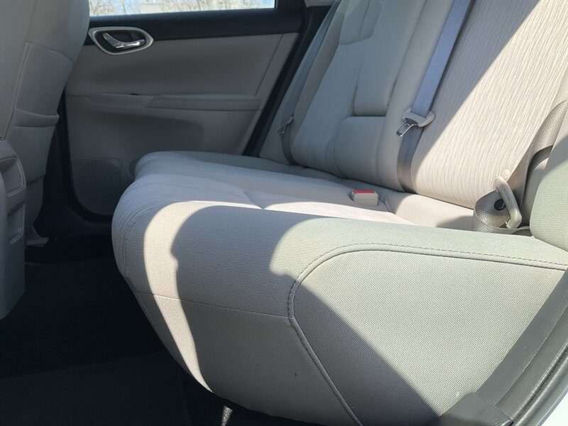 Used 2015 Nissan Sentra SV w/ Style Package FWD image 16