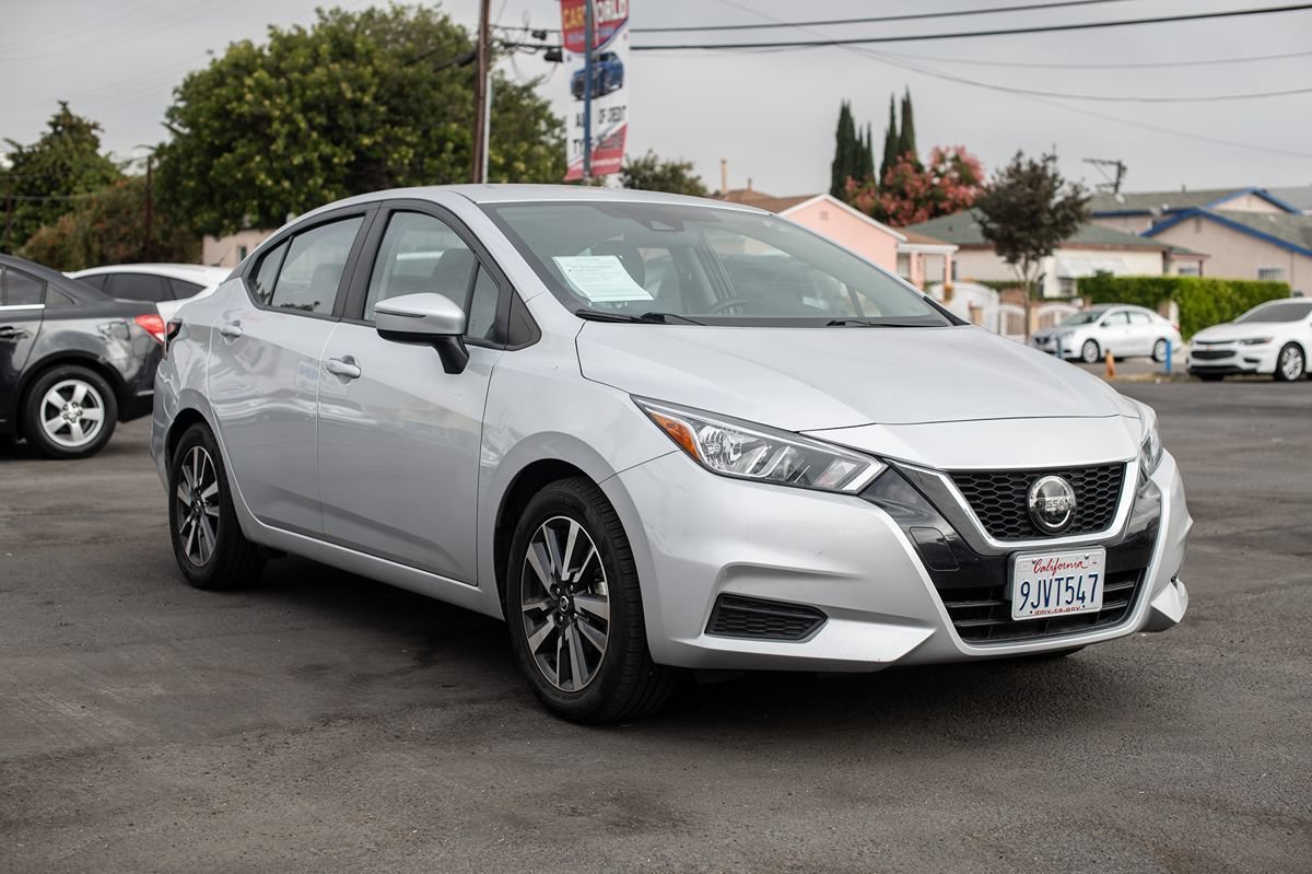 Used 2021 Nissan Versa SV FWD image 14