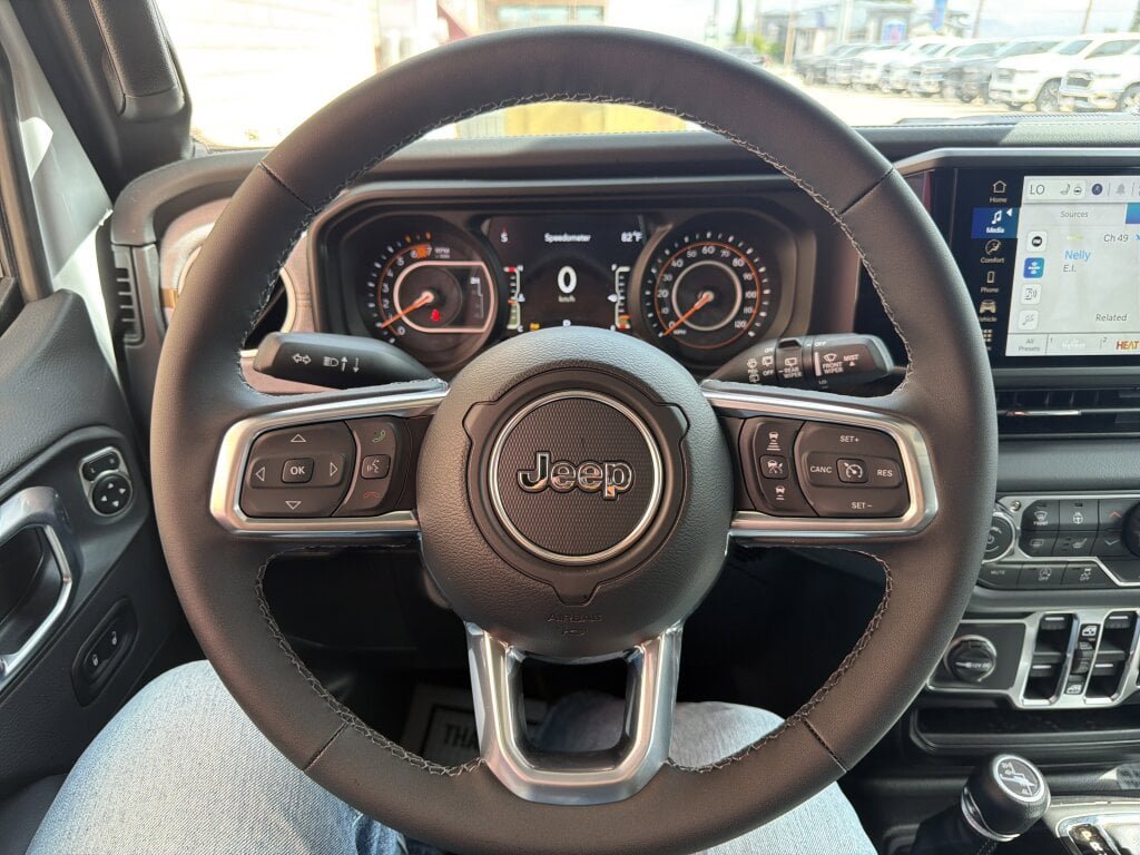 New 2026 Jeep Wrangler Unlimited Sahara AWD/4WD image 14