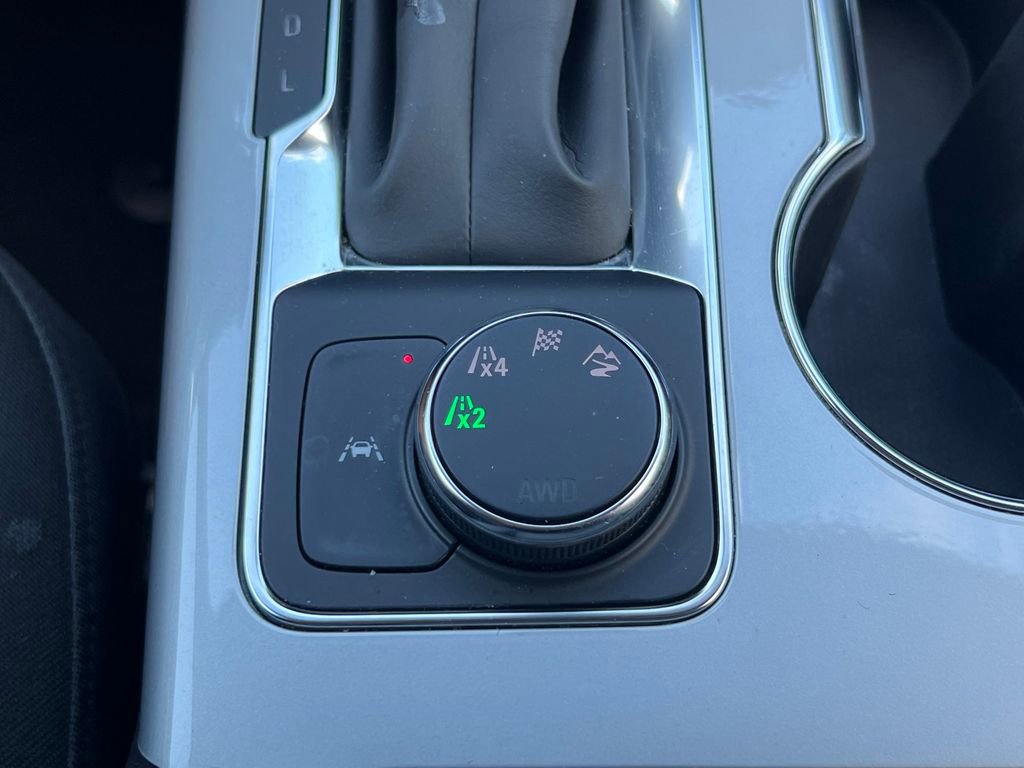 Used 2025 Chevrolet Blazer LT image 29