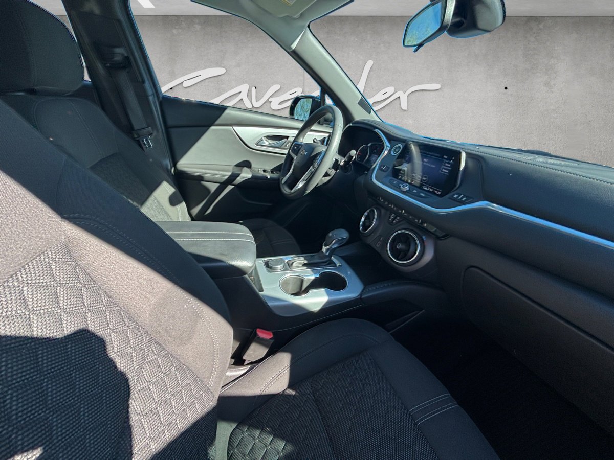 Used 2021 Chevrolet Blazer LT w/ Midnight/Sport Edition image 25