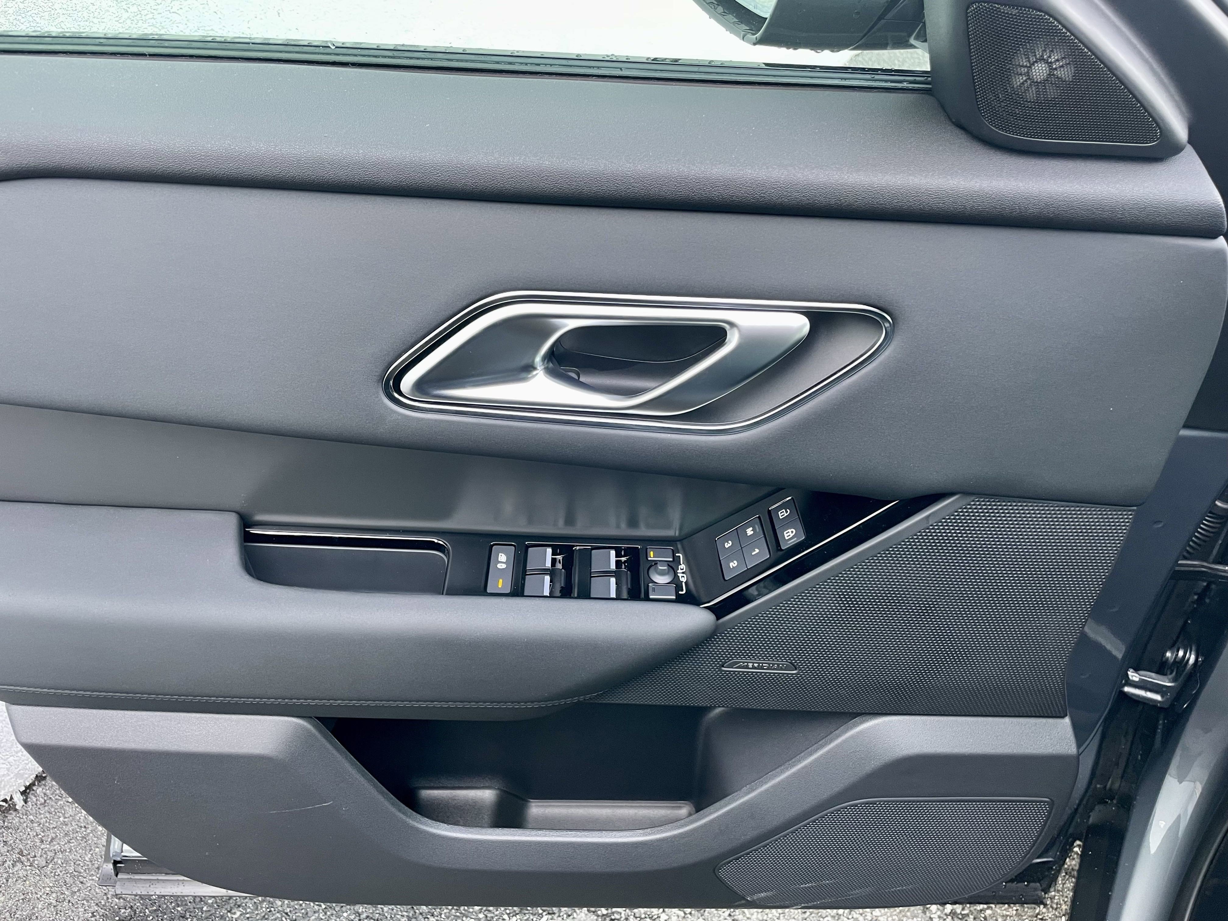 New 2026 Land Rover Range Rover Velar S image 12