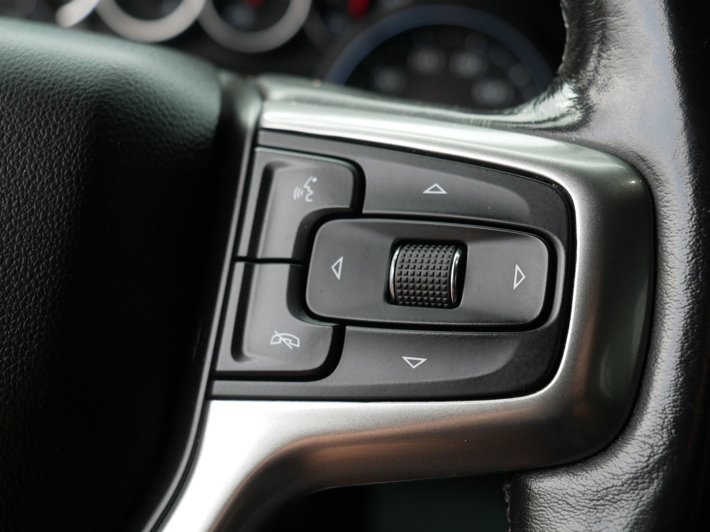 Used 2019 Chevrolet Silverado 1500 LT Trail Boss w/ Convenience Package AWD/4WD image 29