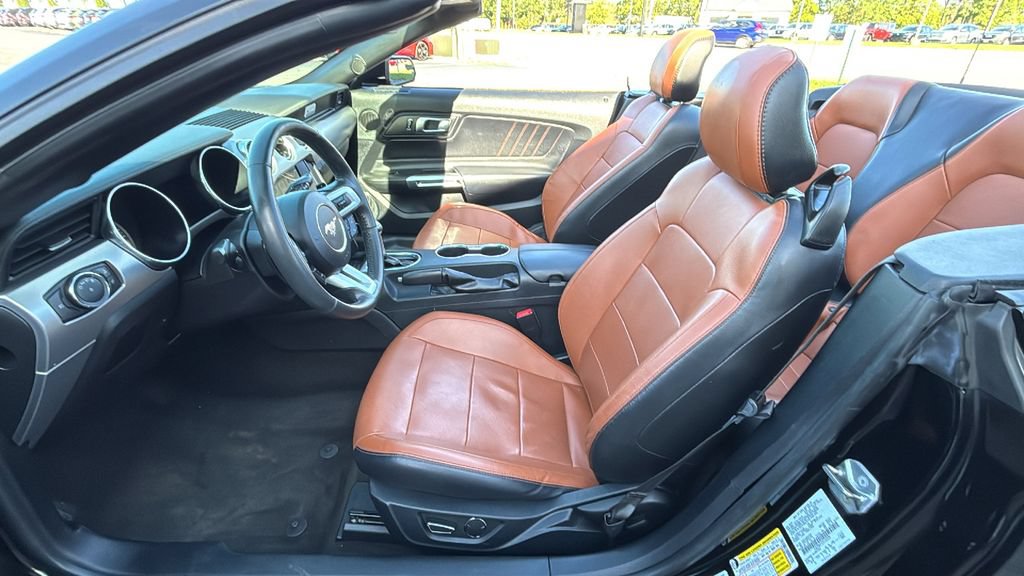 Used 2018 Ford Mustang GT Premium RWD image 24