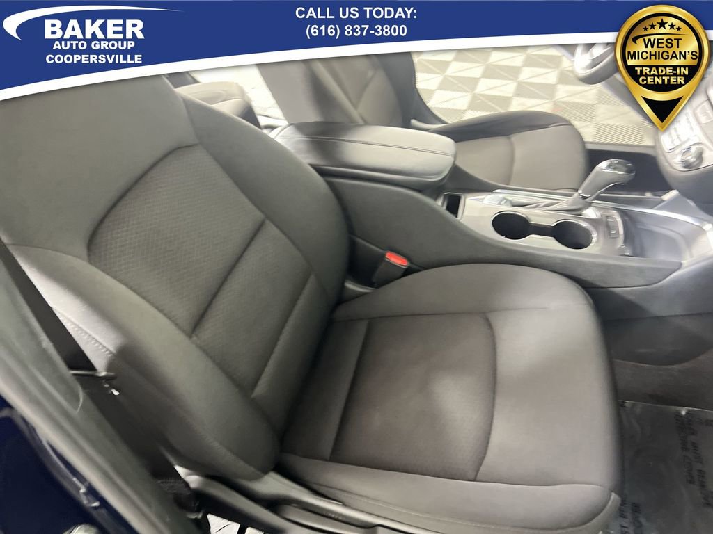 Used 2020 Chevrolet Malibu LT image 27