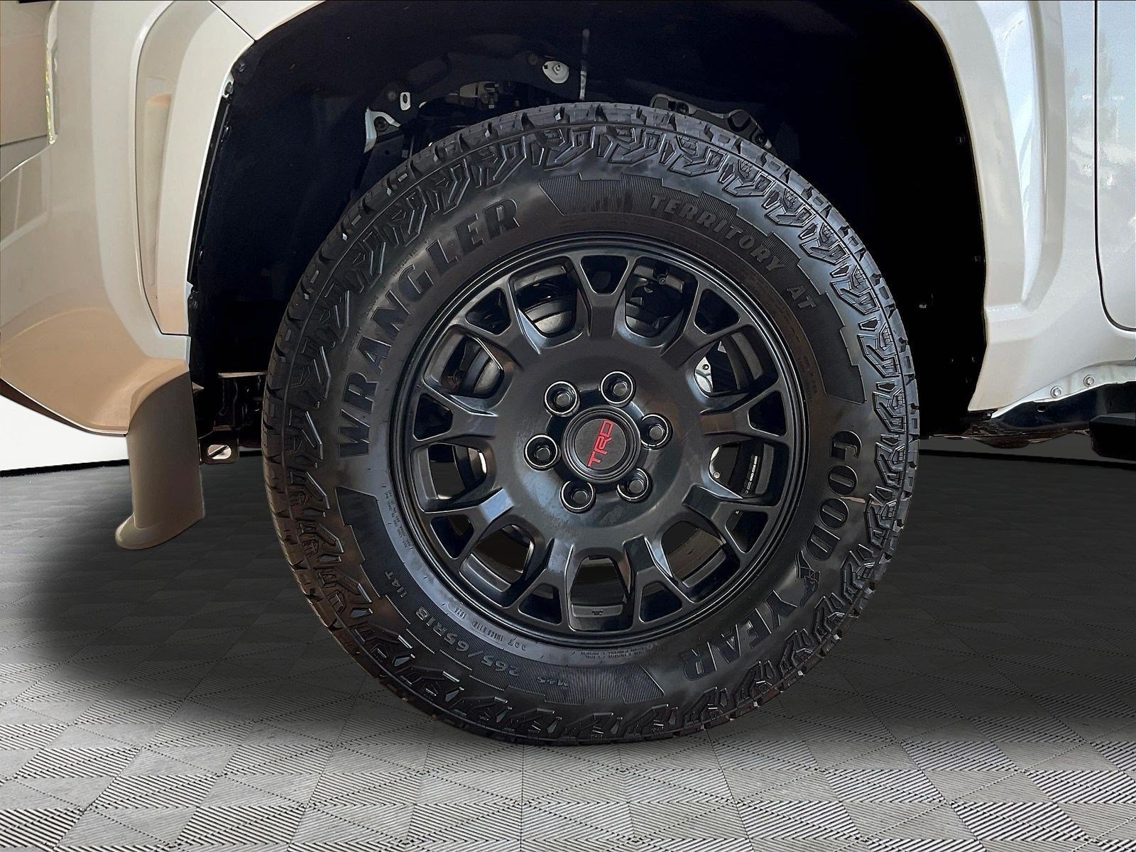 Used 2026 Toyota Tacoma SR5 AWD/4WD image 34
