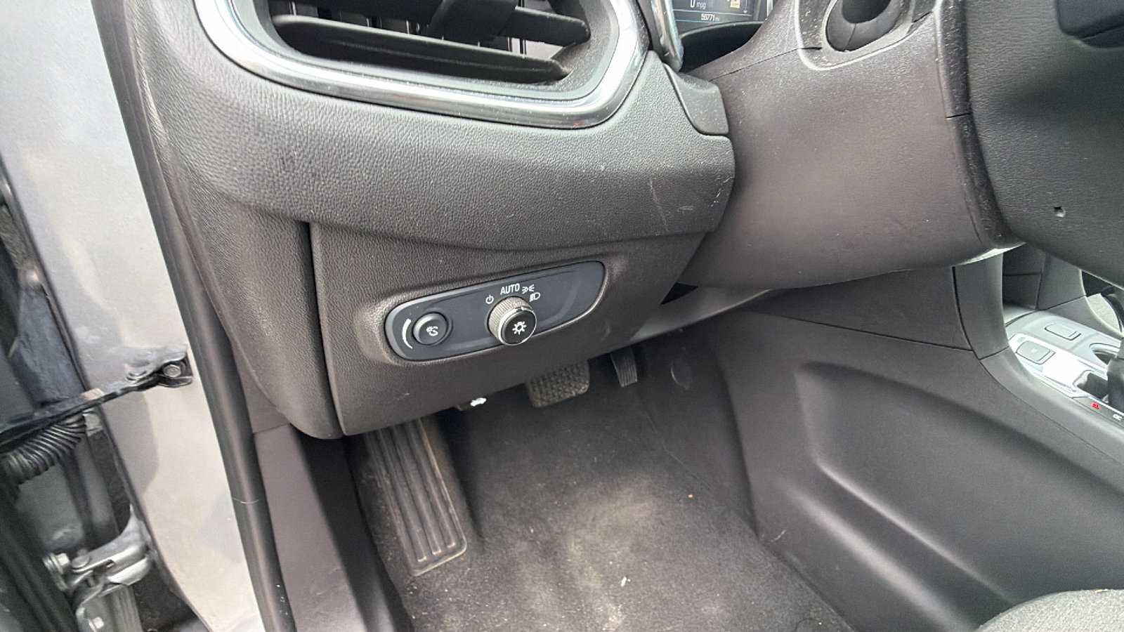 Used 2024 Chevrolet Equinox LT AWD/4WD image 25