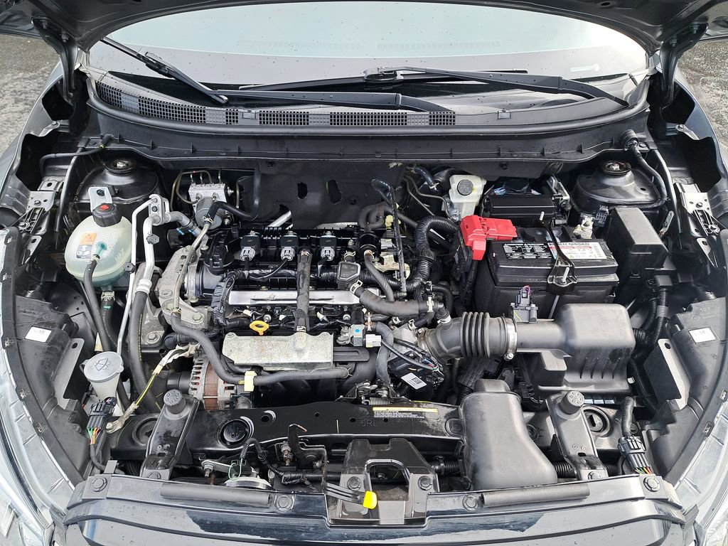 Used 2021 Nissan Kicks SR w/ SR Premium Package FWD image 19