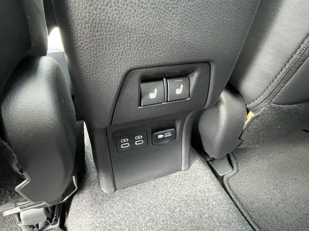 Used 2025 Toyota Prius Plug-In Hybrid w/ Limited Premium Package image 13