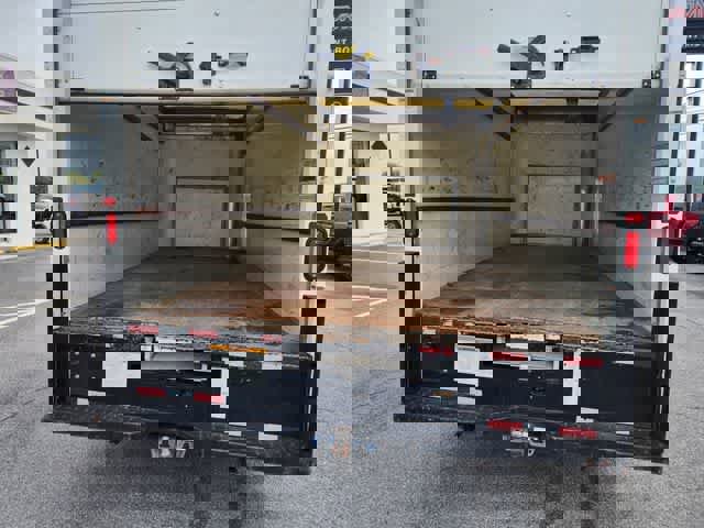 Used 2018 Ford E-350 and Econoline 350 Super Duty image 36