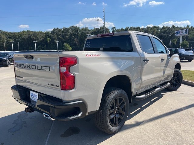 New 2026 Chevrolet Silverado 1500 Custom Trail Boss w/ LPO, Dark Essentials Package image 12